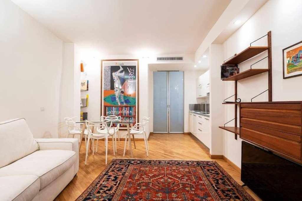 Brera Area Lovely Apt Close To Piazza Duomo Milano Eksteriør billede